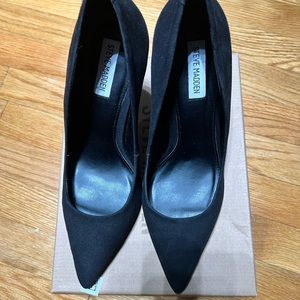 Steve Madden's Daisie stilettos black Suede Size 11